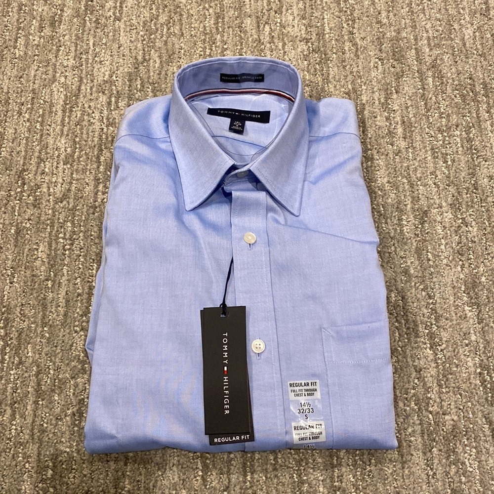 Tommy Hilfiger Men's Dress Shirt Regular Fit Non Iron Solid